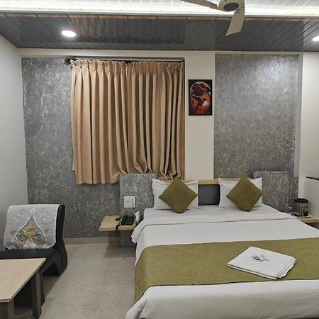 Cool Palace Hotels Nashik Exterior foto