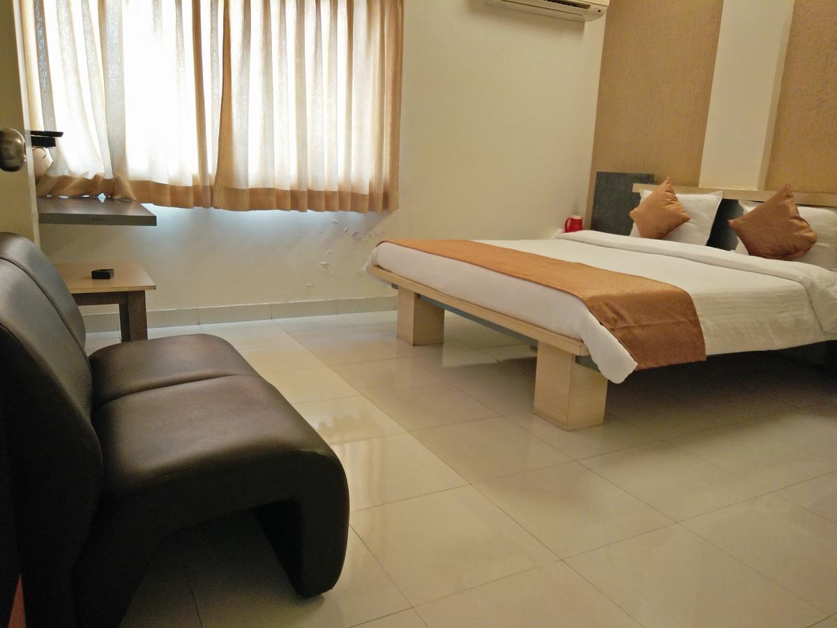 Cool Palace Hotels Nashik Exterior foto