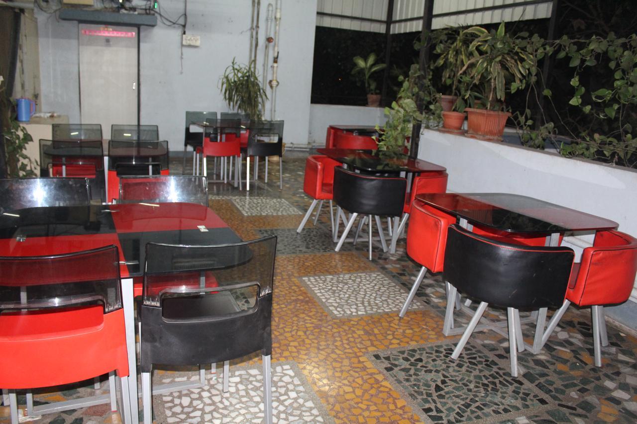 Cool Palace Hotels Nashik Exterior foto