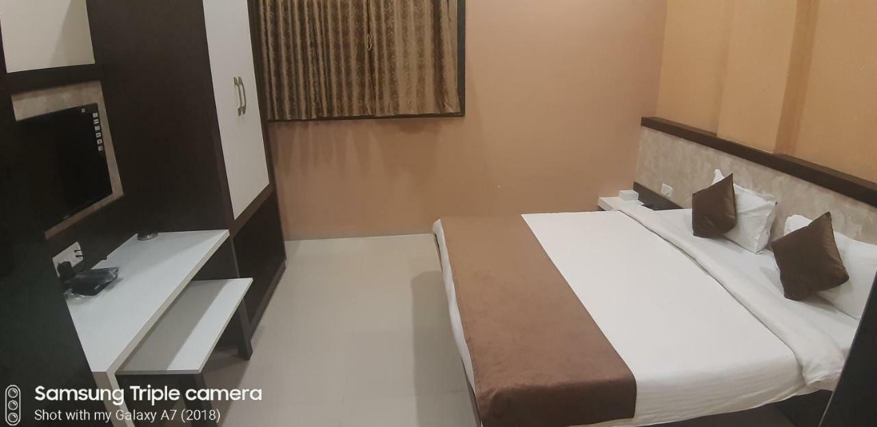 Cool Palace Hotels Nashik Exterior foto