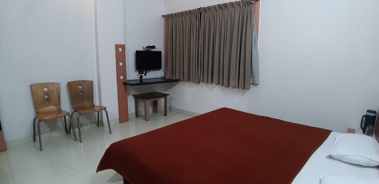 Cool Palace Hotels Nashik Exterior foto