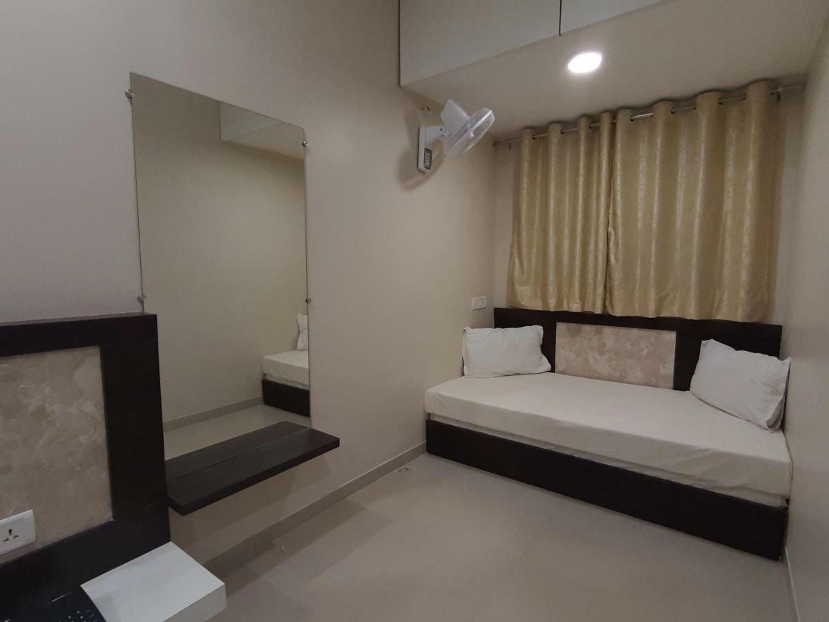 Cool Palace Hotels Nashik Exterior foto
